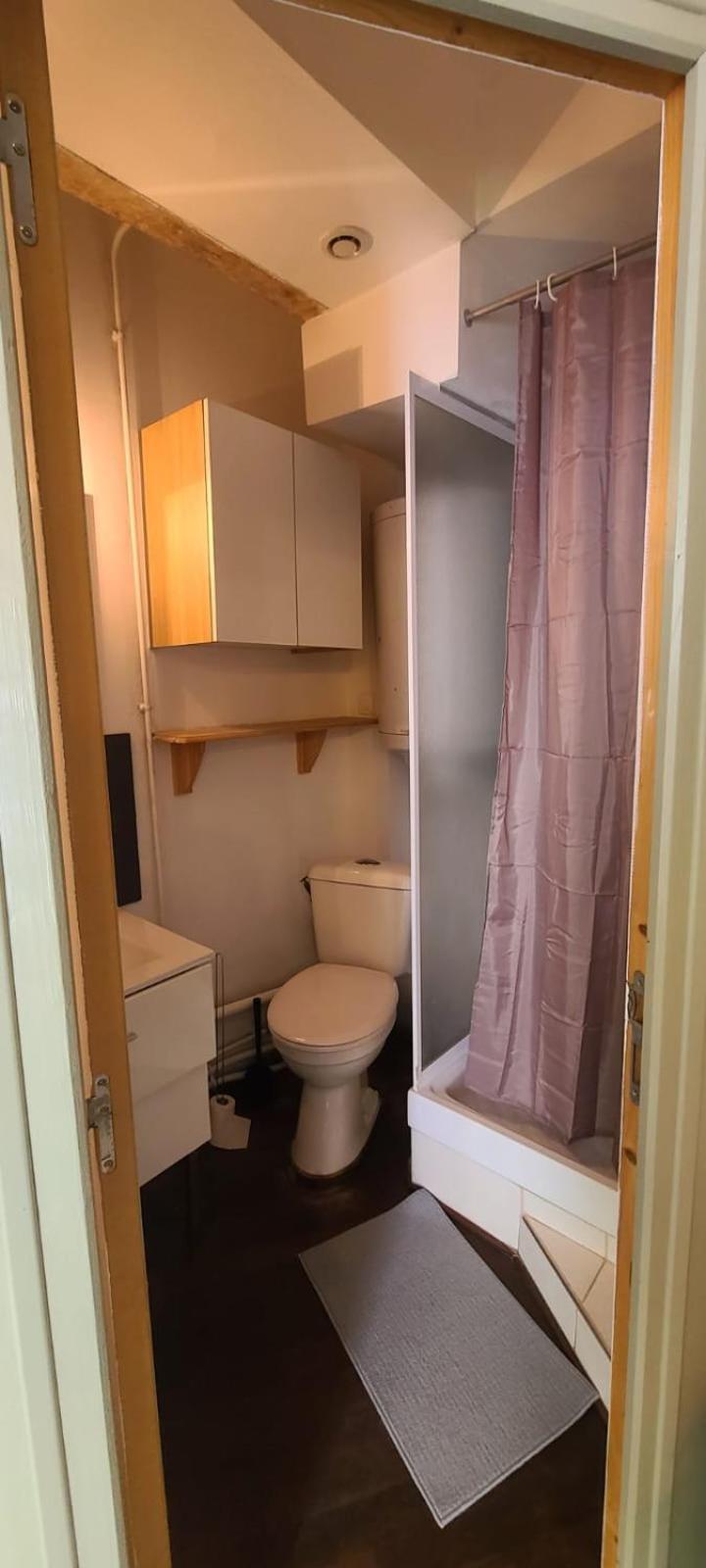 Studio Au Coeur Historique De Montpellier, 2 Personnes Et Wifi Luaran gambar